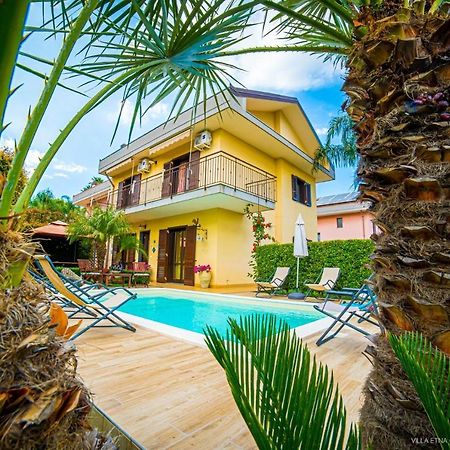 Casa Vacanze Etna Cocus サンタ・ヴェネリーナ エクステリア 写真
