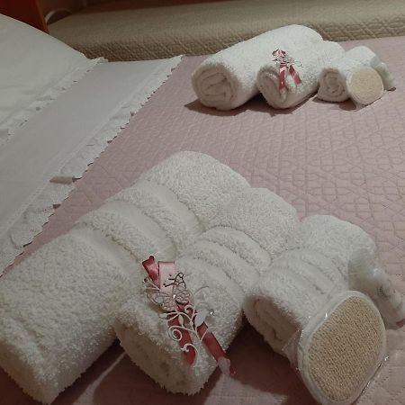Casa Vacanze Etna Cocus サンタ・ヴェネリーナ エクステリア 写真