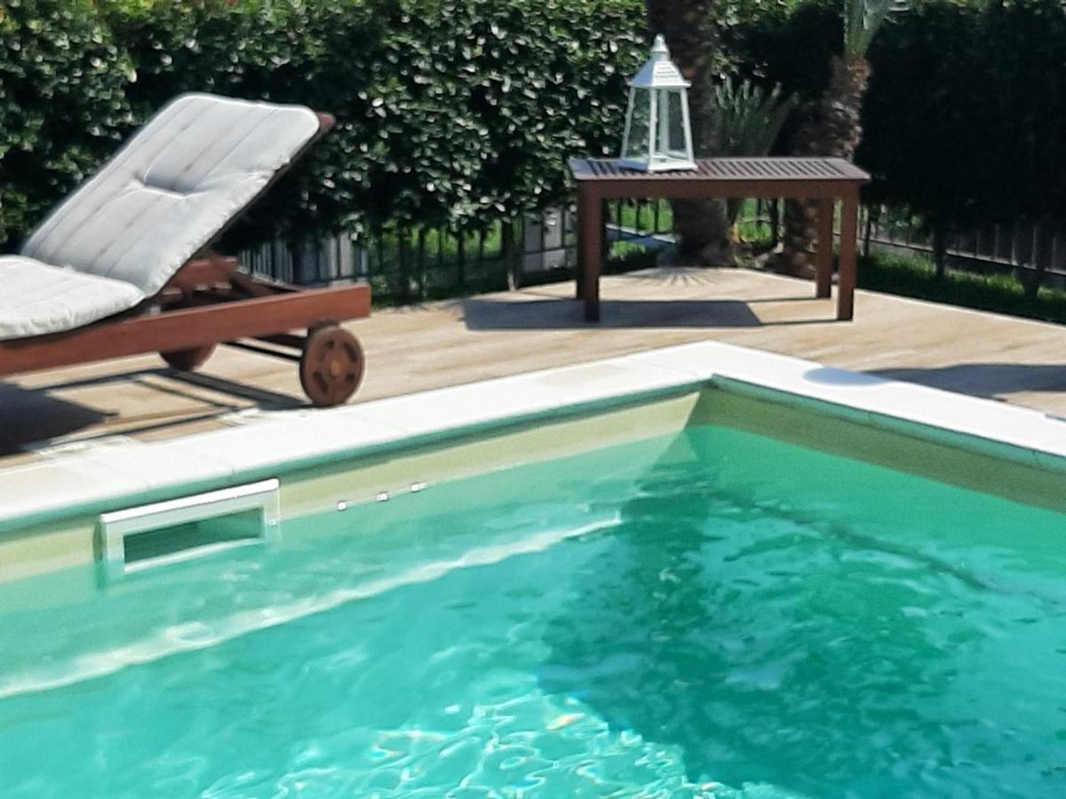 Casa Vacanze Etna Cocus サンタ・ヴェネリーナ エクステリア 写真