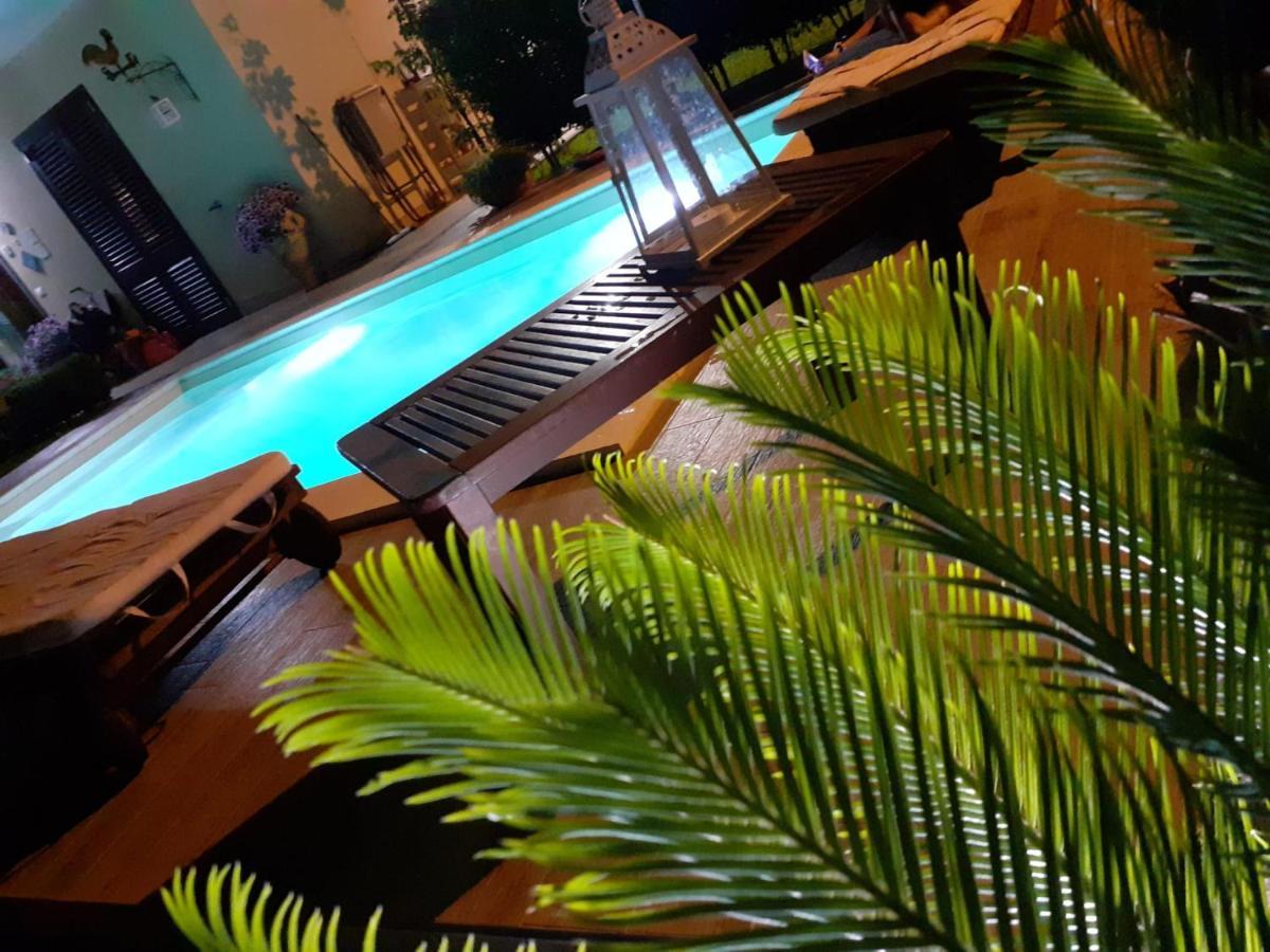 Casa Vacanze Etna Cocus サンタ・ヴェネリーナ エクステリア 写真
