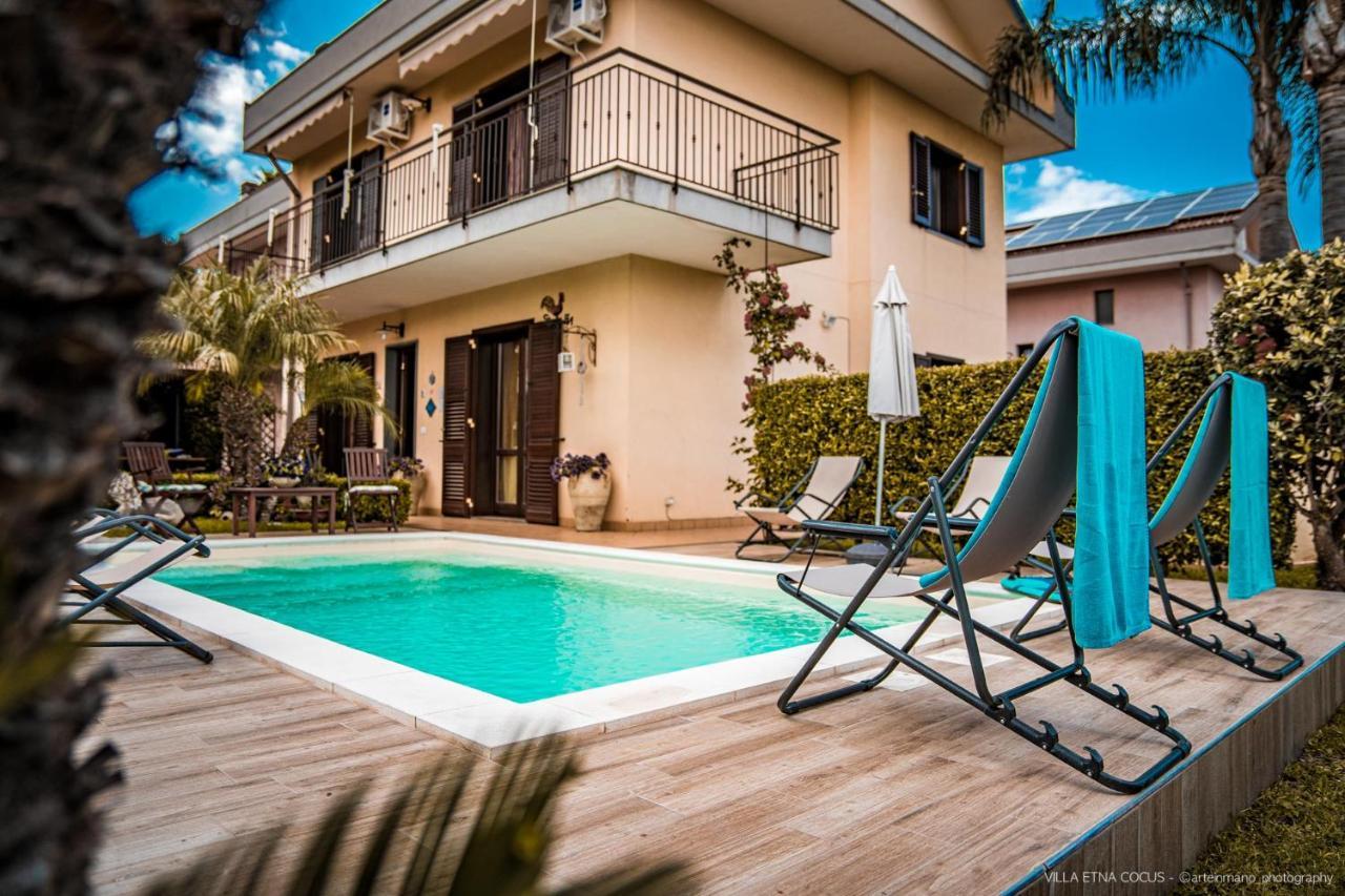 Casa Vacanze Etna Cocus サンタ・ヴェネリーナ エクステリア 写真