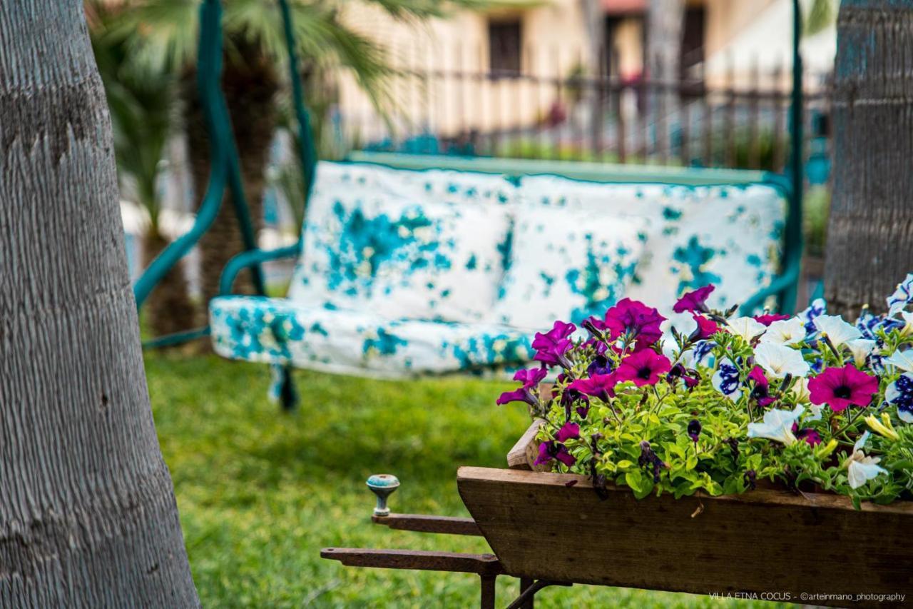 Casa Vacanze Etna Cocus サンタ・ヴェネリーナ エクステリア 写真