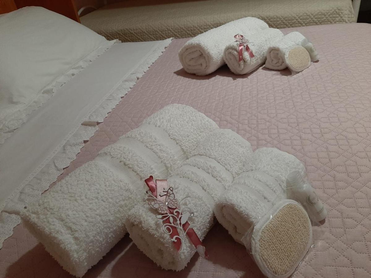 Casa Vacanze Etna Cocus サンタ・ヴェネリーナ エクステリア 写真